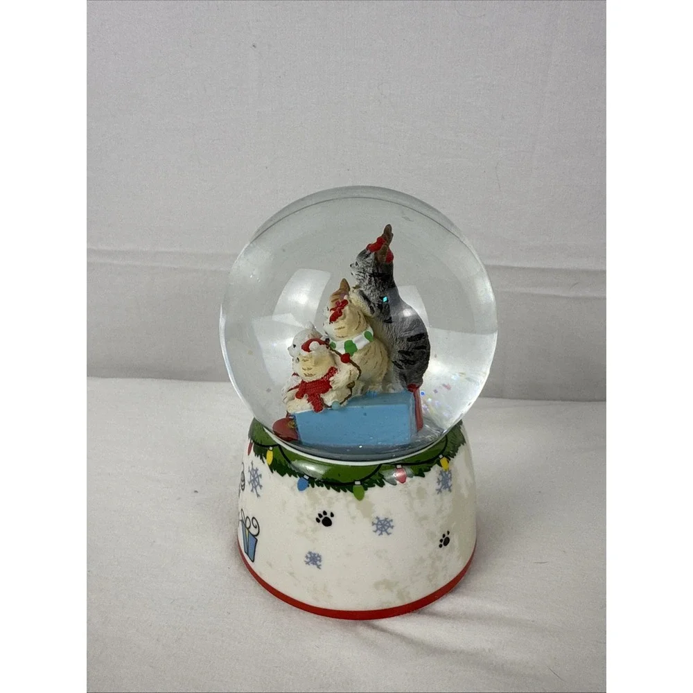 ROMAN‎ Cat Musical Snow Globe Cat